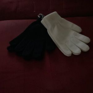 2 pair women’s gloves